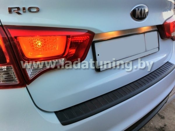 Накладка KIA Rio Sedan на задний бампер