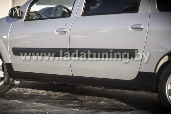 Накладки на пороги для Lada Largus