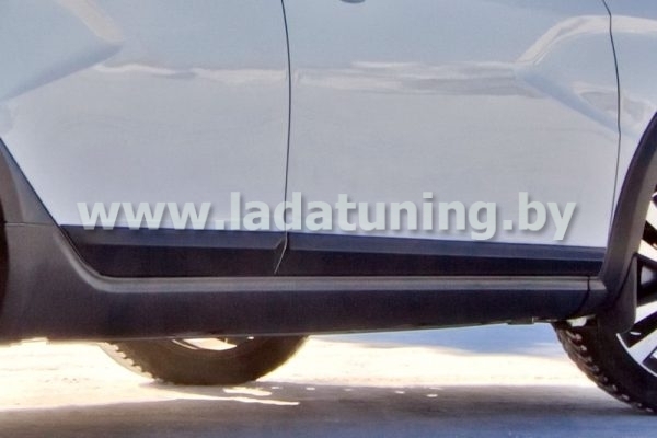 Молдинги на двери LADA Vesta Sedan и SW
