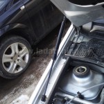 Амортизаторы (упоры) капота для Lada Largus и Renault Logan